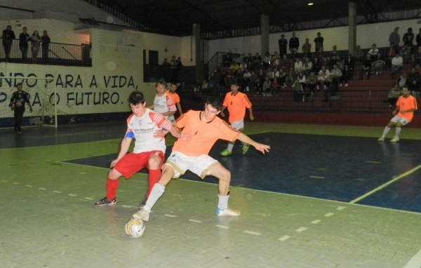 TROFÉU DIFUSORA: Frigorosa/ Copagril/ Nova Santa Rosa Futsal joga