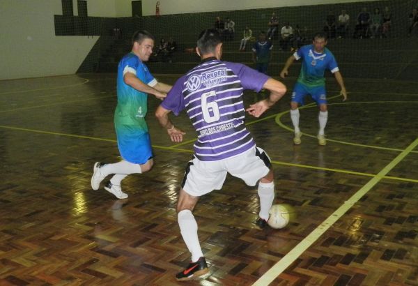 TROFÉU DIFUSORA: Frigorosa/ Copagril/ Nova Santa Rosa Futsal joga