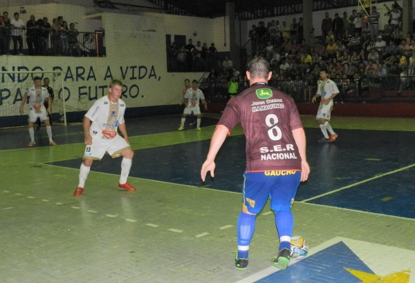 TROFÉU DIFUSORA: Frigorosa/ Copagril/ Nova Santa Rosa Futsal joga